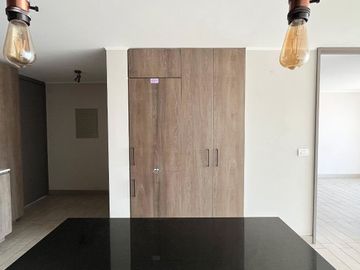 Se vende departamento 1 d. bx, bd, edificio Nuevo.-