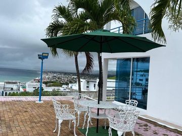 casa frente al mar de venta en portoviejo crucita Y/T