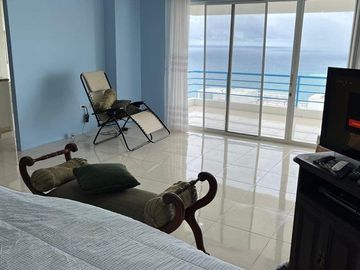 casa frente al mar de venta en portoviejo crucita Y/T