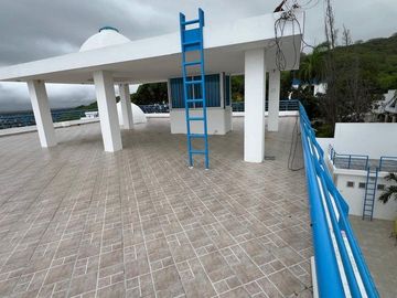 casa frente al mar de venta en portoviejo crucita Y/T