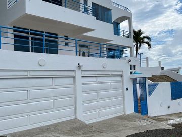 casa frente al mar de venta en portoviejo crucita Y/T