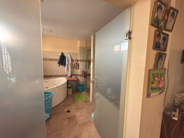 VENTA DE CASA EN FUENTES DEL RIO K 10 VIA SAMBORONDON