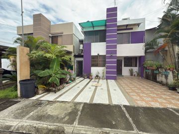 VENTA DE CASA EN FUENTES DEL RIO K 10 VIA SAMBORONDON