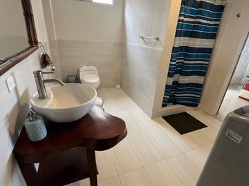 casa de venta en manta zona santa marianita Y/T