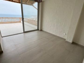 casa de venta en manta zona santa marianita Y/T