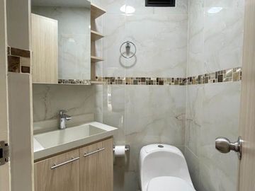 SE VENDE O RENTA CÓMODA CASA EN CONDOMINIO TULCÁN PEREIRA