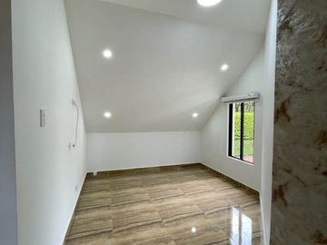 SE VENDE O RENTA CÓMODA CASA EN CONDOMINIO TULCÁN PEREIRA