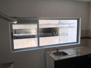 Venta Departamento en condominio con vigilancia en Huixquilucan 25-2072