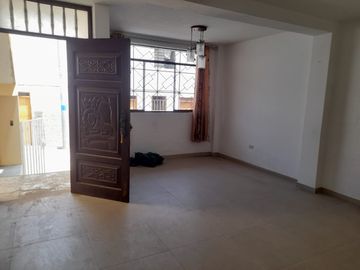 OPORTUNIDAD CASA EN VENTANILLA