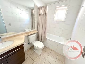 Tu nuevo hogar te espera! Con amplio patio y en condominio.