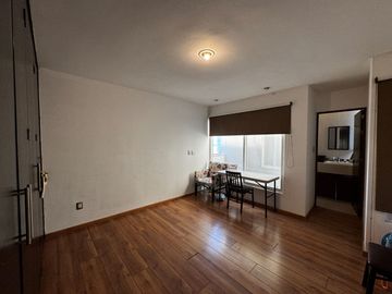 Casa en Venta en Villa Magna con 4 recamaras