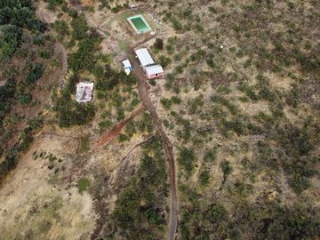Terreno de 20,28 hectáreas uso agrícola , forestal , turismo, estancia ganadera