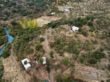 Terreno de 20,28 hectáreas uso agrícola , forestal , turismo, estancia ganadera
