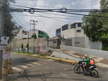 Casa en venta en Xochimilco Remate.