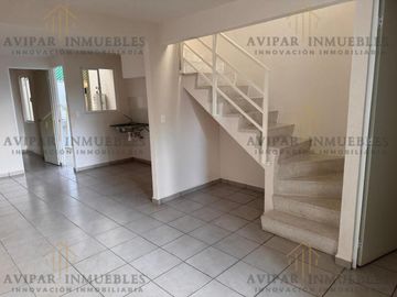 VENTA DE CASA EN CARRETERA TOLUCA-TEMOAYA FRACC. URBANO BUENAVENTURA, LA FLORIDA EDOMEX.