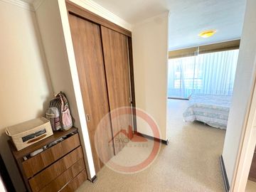 Excelente departamento en interior condominio
