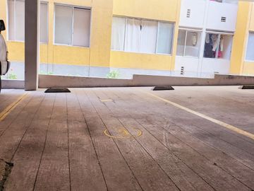 Venta Departamento mas estacionamiento En Condominio Altos De Rimac