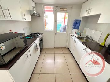 Impecable casa en microbarrio residencial