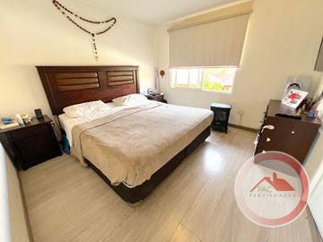 Impecable casa en microbarrio residencial