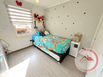 Impecable casa en microbarrio residencial