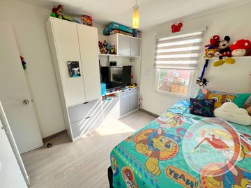 Impecable casa en microbarrio residencial
