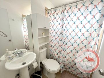 Impecable casa en microbarrio residencial