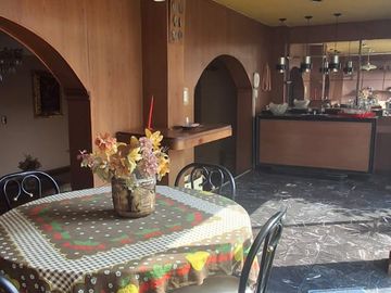 Descubre tu próximo hogar en Urbanizacion Vista Alegre, Santiago de Surco, Lima