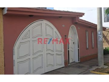 Descubre tu próximo hogar en Urbanizacion Vista Alegre, Santiago de Surco, Lima