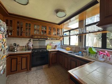 CASA EN VENTA EN CUMBRES DE MORELIA – ELEGANCIA, ESPACIOS AMPLIOS Y EXCELENTE UBICACIÓN