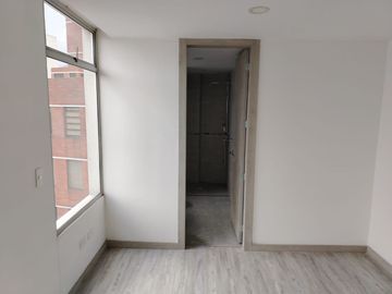 DEPARTAMENTO  EN VENTA EN EDIFICIO SECTOR MOSCÚ QUITO