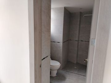 DEPARTAMENTO  EN VENTA EN EDIFICIO SECTOR MOSCÚ QUITO