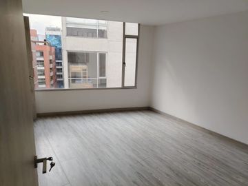 DEPARTAMENTO  EN VENTA EN EDIFICIO SECTOR MOSCÚ QUITO