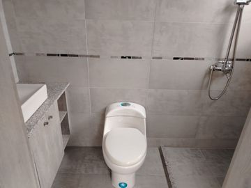 DEPARTAMENTO  EN VENTA EN EDIFICIO SECTOR MOSCÚ QUITO