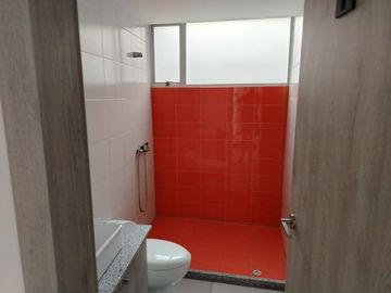 DEPARTAMENTO  EN VENTA EN EDIFICIO SECTOR MOSCÚ QUITO