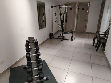 DEPARTAMENTO  EN VENTA EN EDIFICIO SECTOR MOSCÚ QUITO
