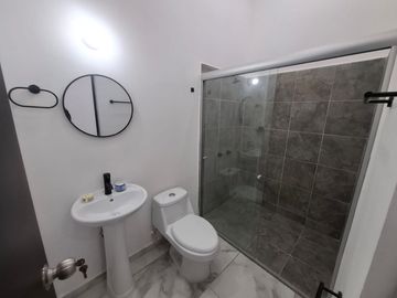 VENDO CASA DE UN NIVEL EN FRACCIONAMIENTO CON VIGILANCIA