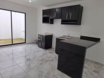 VENDO CASA DE UN NIVEL EN FRACCIONAMIENTO CON VIGILANCIA