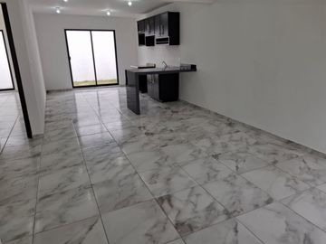 VENDO CASA DE UN NIVEL EN FRACCIONAMIENTO CON VIGILANCIA