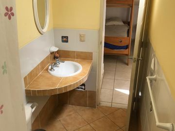 ¡¡ Excelente Ocasión !! ¡¡ Alquiler De Bonita Casa Con Vista Al Mar En Puerto Fiel - Km. 121.5 Panamericana Sur !! 🌞🏡🌊