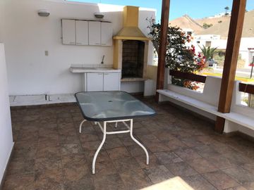 ¡¡ Excelente Ocasión !! ¡¡ Alquiler De Bonita Casa Con Vista Al Mar En Puerto Fiel - Km. 121.5 Panamericana Sur !! 🌞🏡🌊