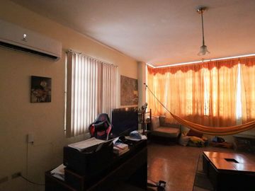 casa de venta en manta zona centro gr