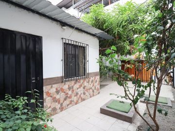 casa de venta en manta zona centro gr