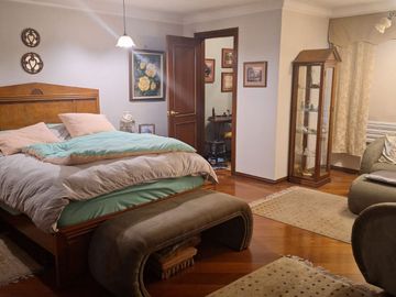 departamento en venta Gonzales Suarez Quito Ecuador 3 dormitorios