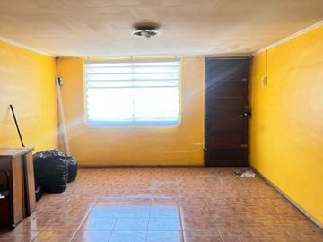 Casa En Venta, 2 Dorm. Sector, 5 De Abril, Estación Central
