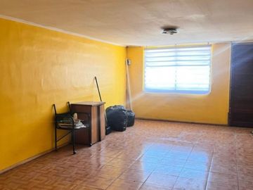 Casa En Venta, 2 Dorm. Sector, 5 De Abril, Estación Central