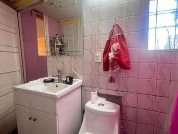 Casa En Venta, 2 Dorm. Sector, 5 De Abril, Estación Central
