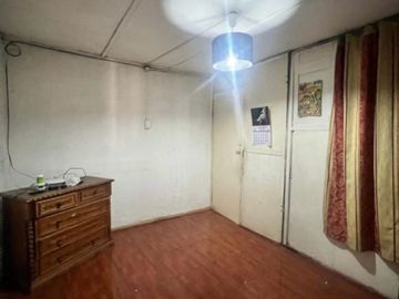 Casa En Venta, 2 Dorm. Sector, 5 De Abril, Estación Central
