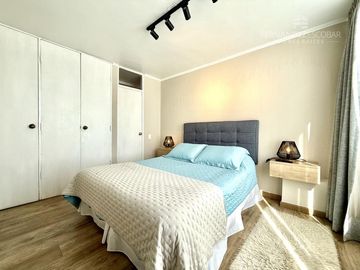 REÑACA - VENDE DEPTO 2D 1B EN PLENO CENTRO FRENTE A LA PLAYA