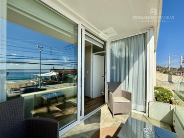 REÑACA - VENDE DEPTO 2D 1B EN PLENO CENTRO FRENTE A LA PLAYA