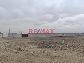 Se Vende Terreno Para Inversion De 10.000 M2 En Las Brisas De Huanchaco En 350.000 Dólares